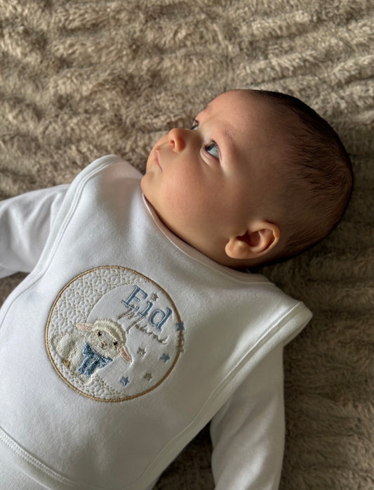 Holy Month Crescent Sheep Bib